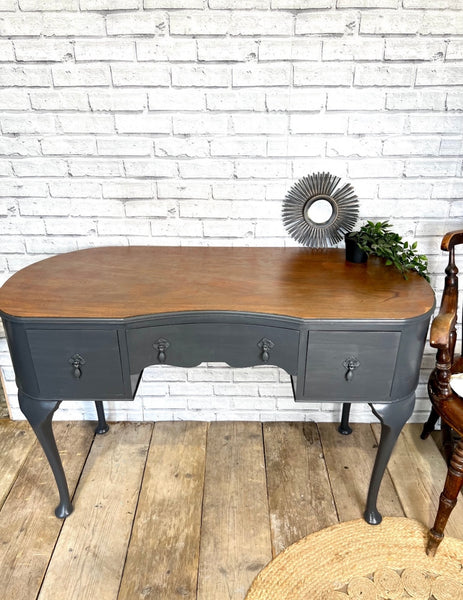 Queen Anne dressing table Desk